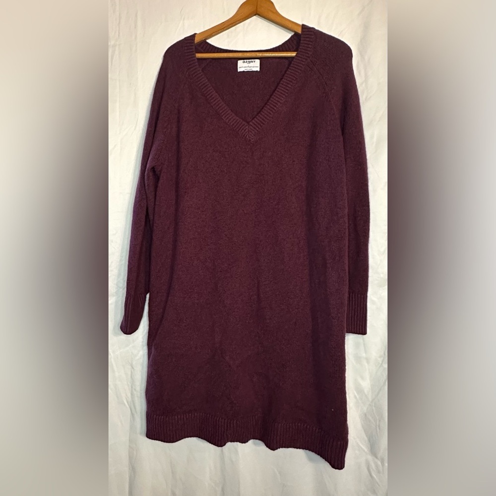 Old Navy Women’s SoSoft Black Cherry Long Sleeve V-Neck Sweater Dress size Large